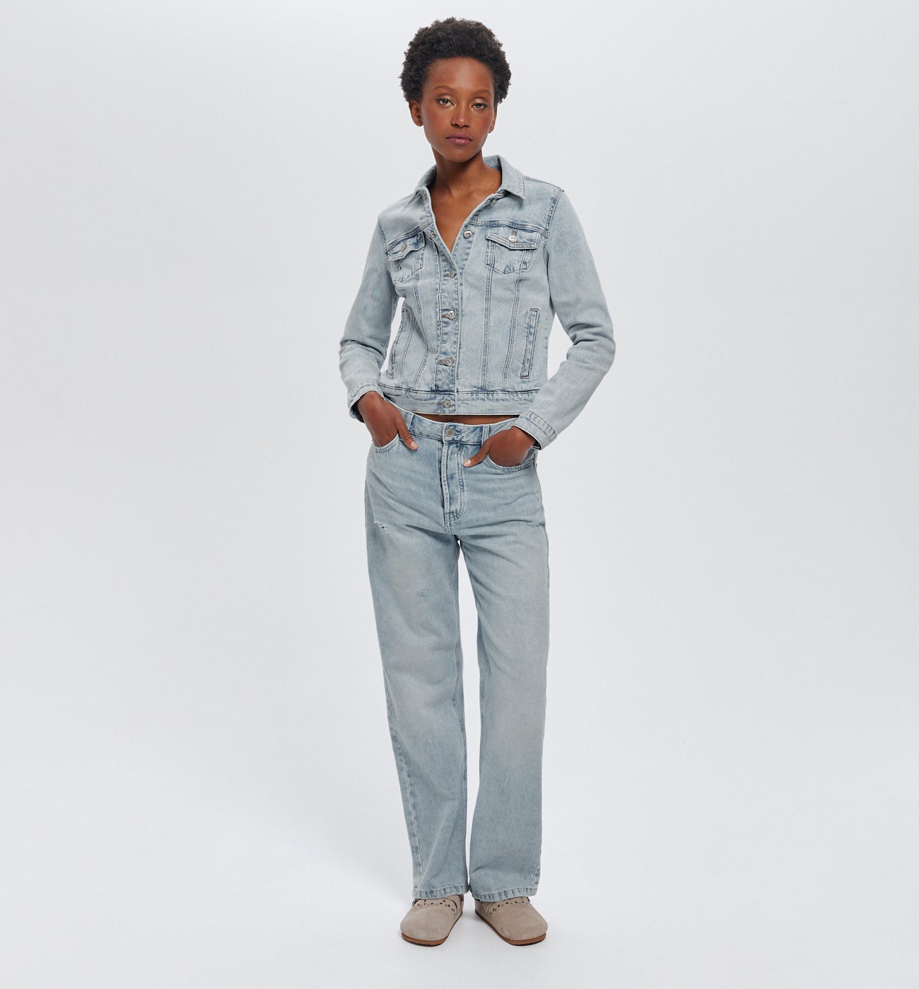 veste-femme-en-jean-854ryl-1.jpg