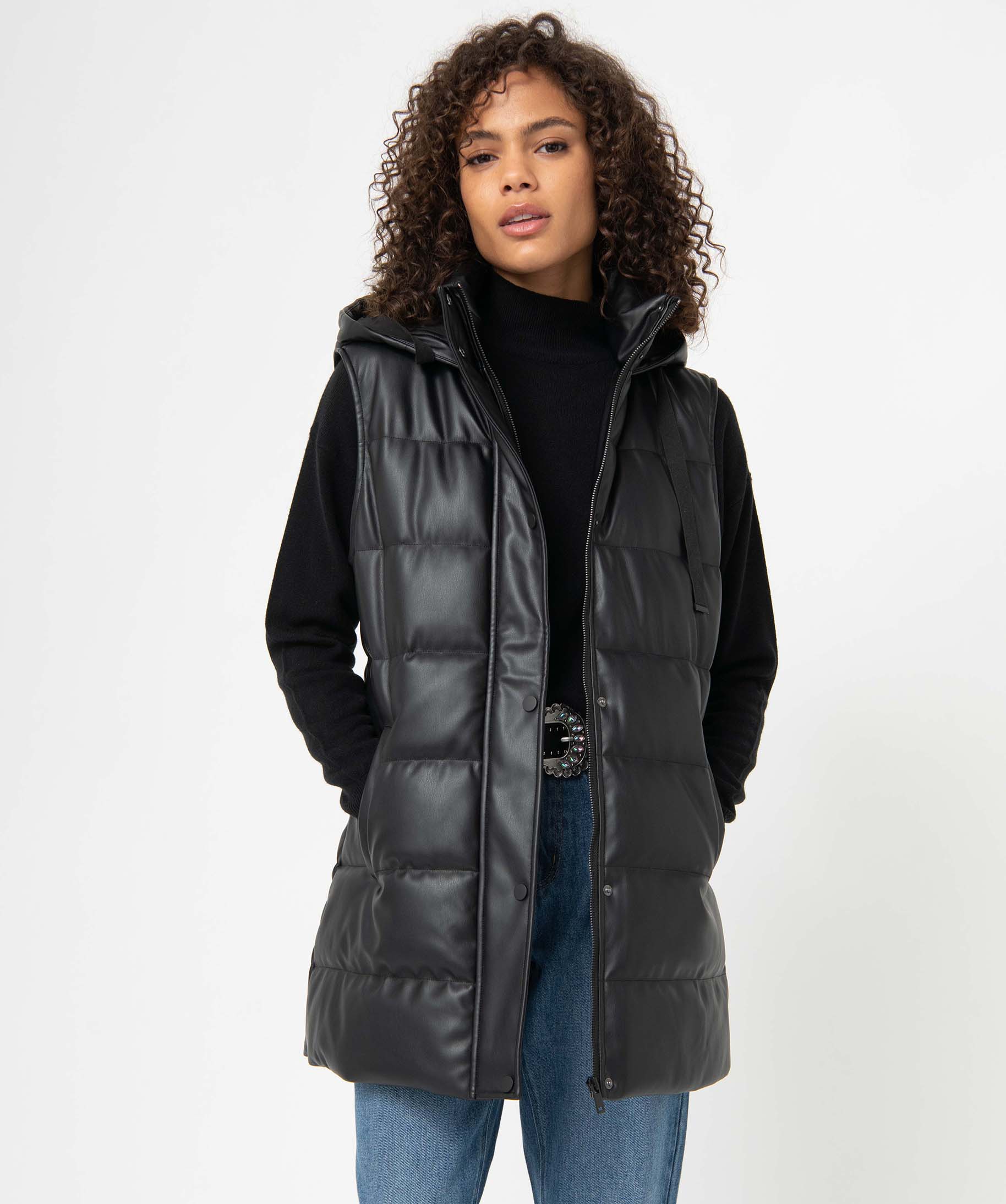 veste-femme-sans-manche-384jvk-1.jpg